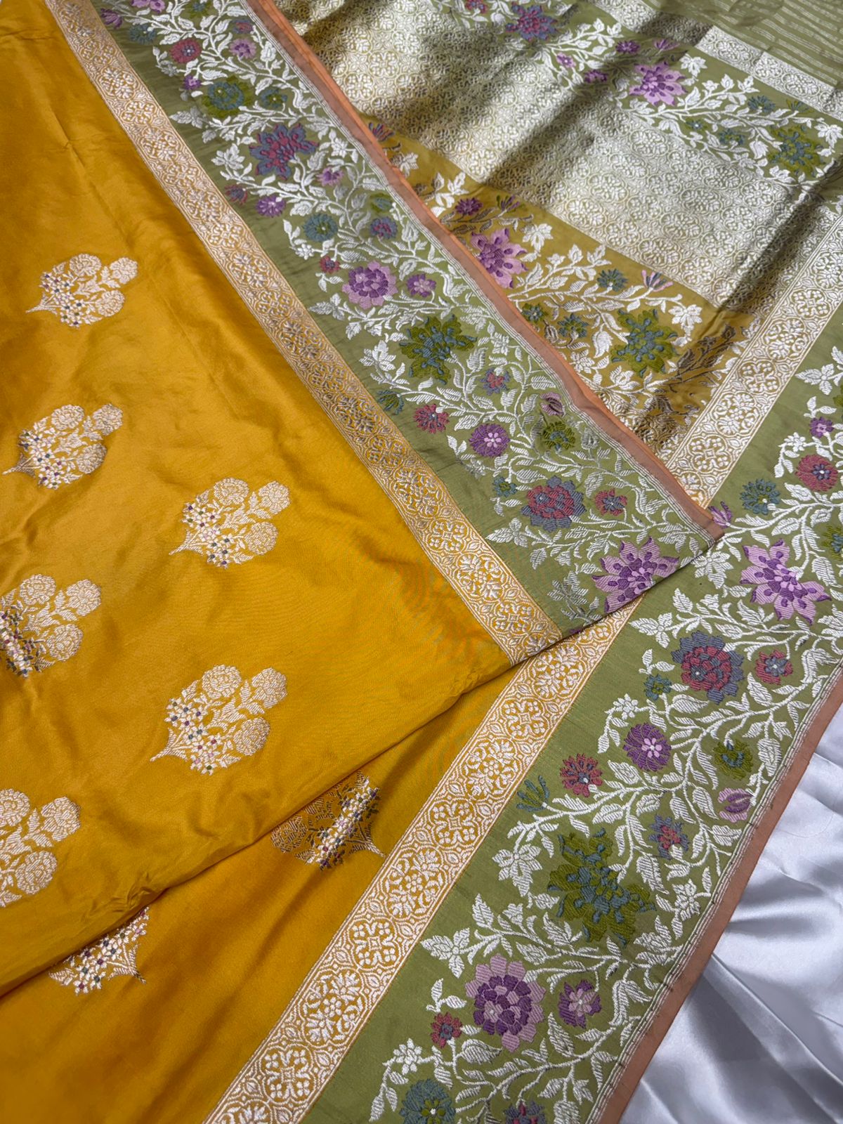 Pure katan silk saree with contrast Mina buti color creative yellow