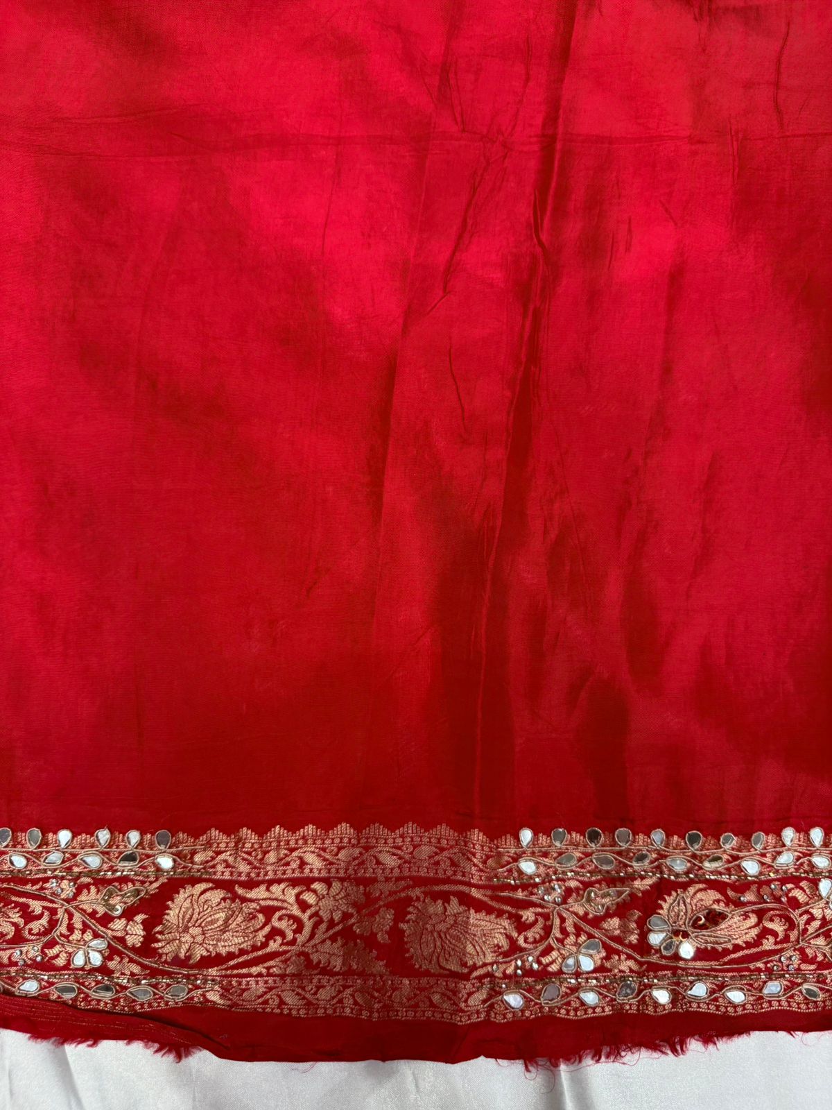 Pure silk dardozi saree with contrast border color yellow red