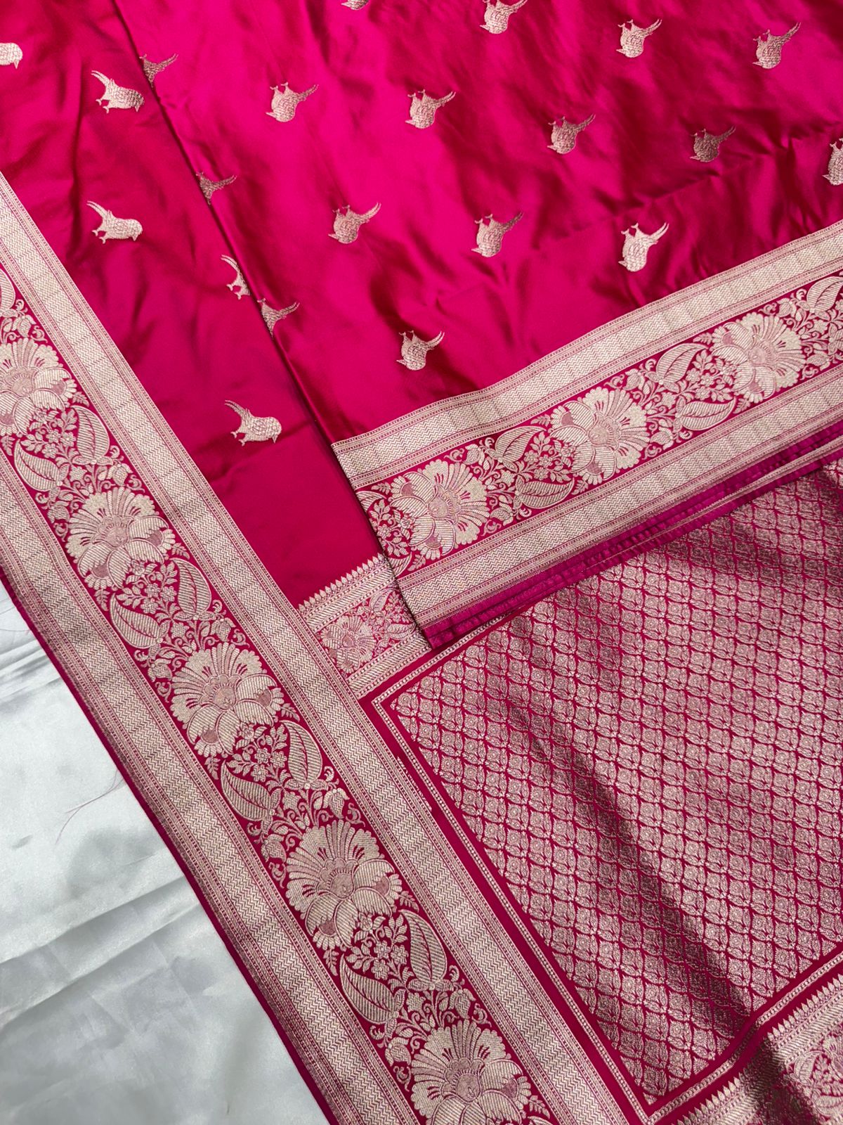 Fancy Handloom Wedding Silk Saree – Hot Pink Elegance